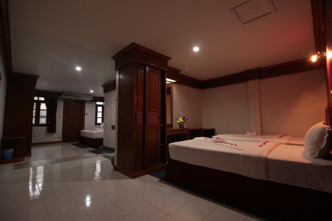 Taj Phuket Inn Patong Esterno foto